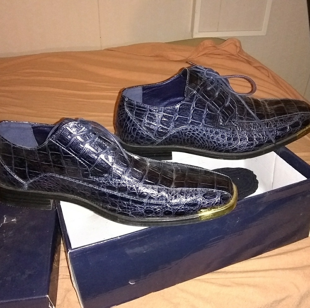 VIOTTI SHOES SIZE 11 barely used